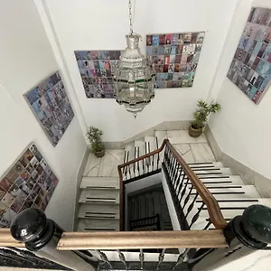 Duquesa Hostel